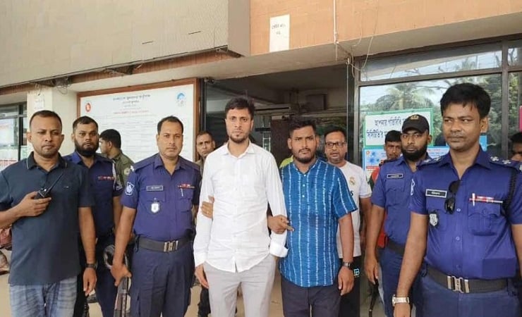 বেনাপোল চেকপোস্টে ছাত্রলীগ নেতা আটক